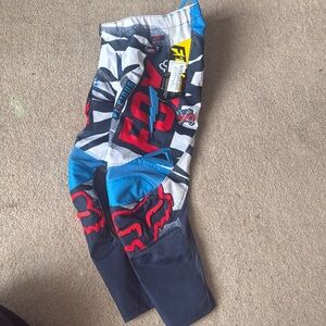 Youth(kids)  Fox Racing motocross pants size 6 nwt never worn
